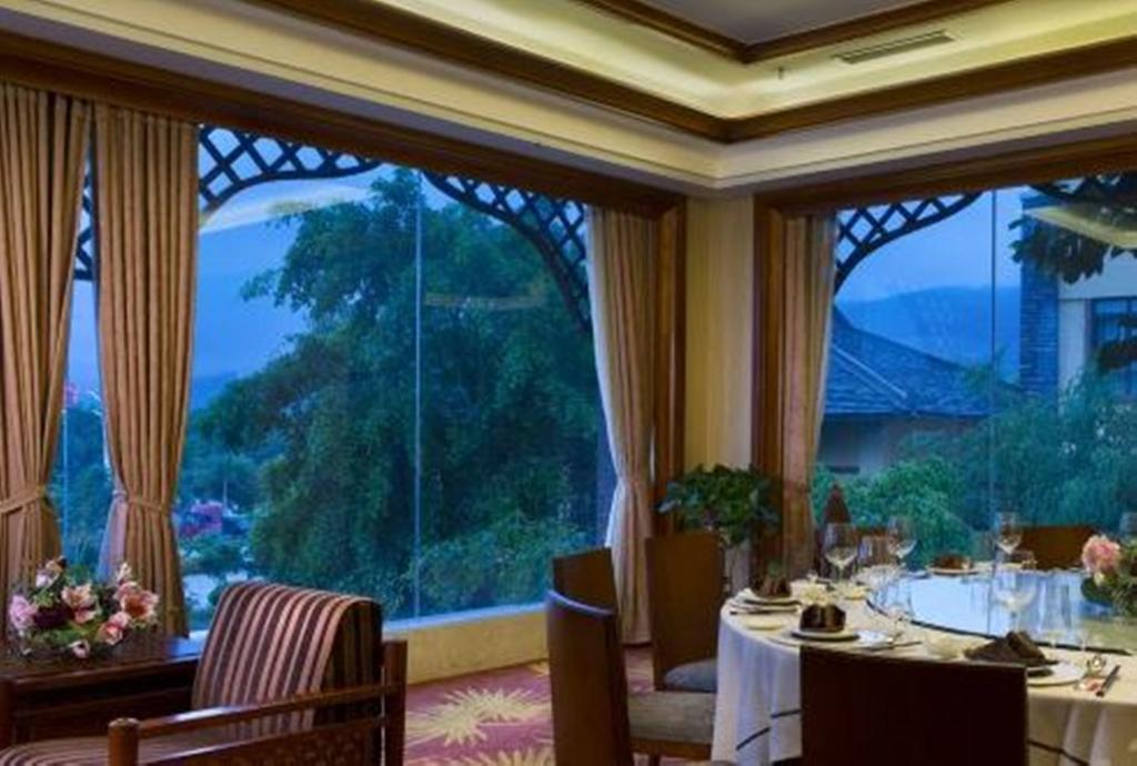 Hotel Ramada Plaza Xishuangbanna Exteriér fotografie