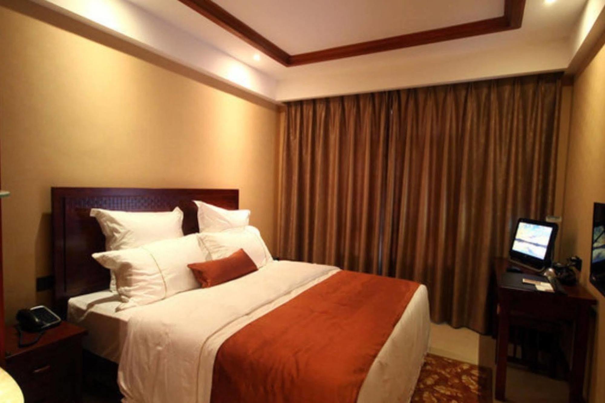 Hotel Ramada Plaza Xishuangbanna Exteriér fotografie